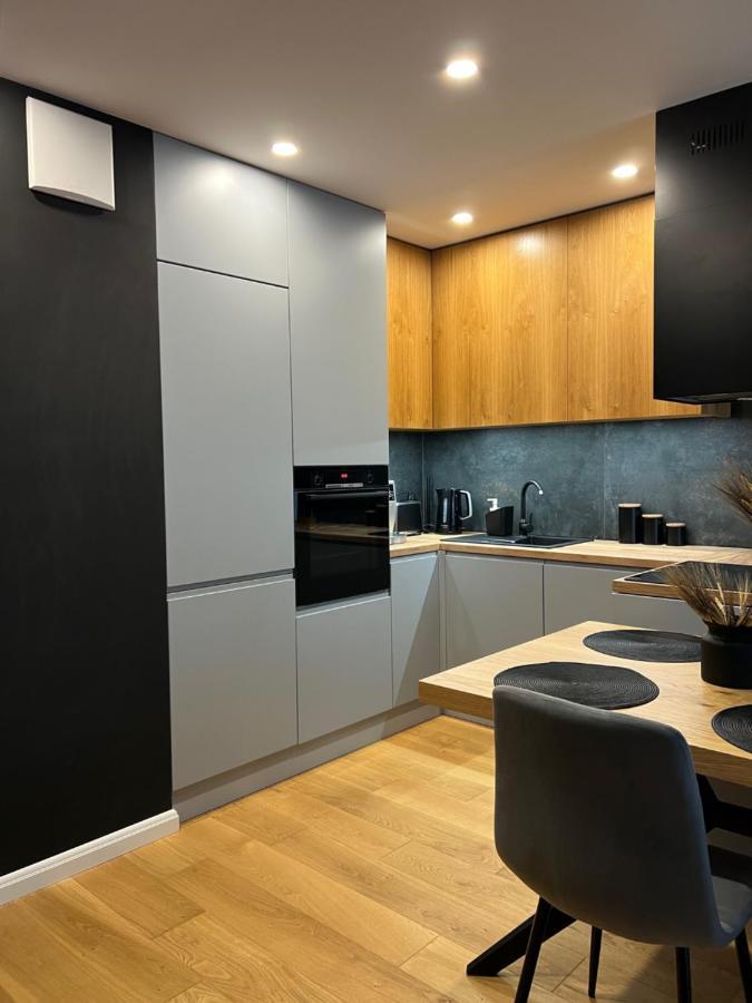 Family & Business Elegant Apartments, Kadzielnia, Wdk, Stadion Korona -1 Bedroom, Terrace, Garage, New! Kielce Eksteriør billede