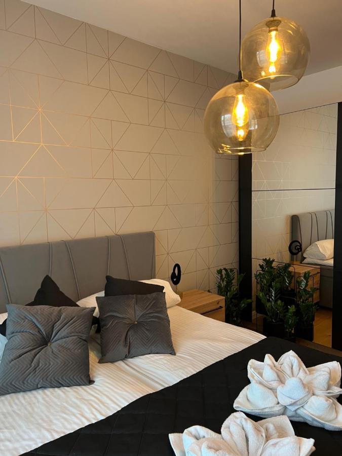 Family & Business Elegant Apartments, Kadzielnia, Wdk, Stadion Korona -1 Bedroom, Terrace, Garage, New! Kielce Eksteriør billede