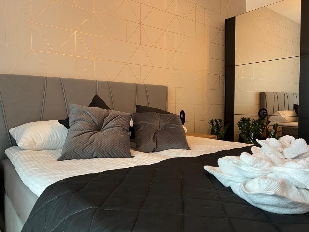Family & Business Elegant Apartments, Kadzielnia, Wdk, Stadion Korona -1 Bedroom, Terrace, Garage, New! Kielce Eksteriør billede
